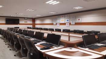 سالن آموزش کتابخانه مرکزی